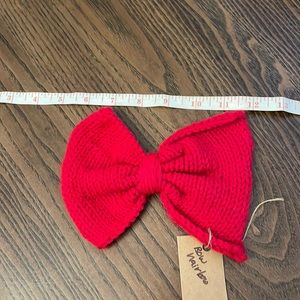 Knitted hair bow